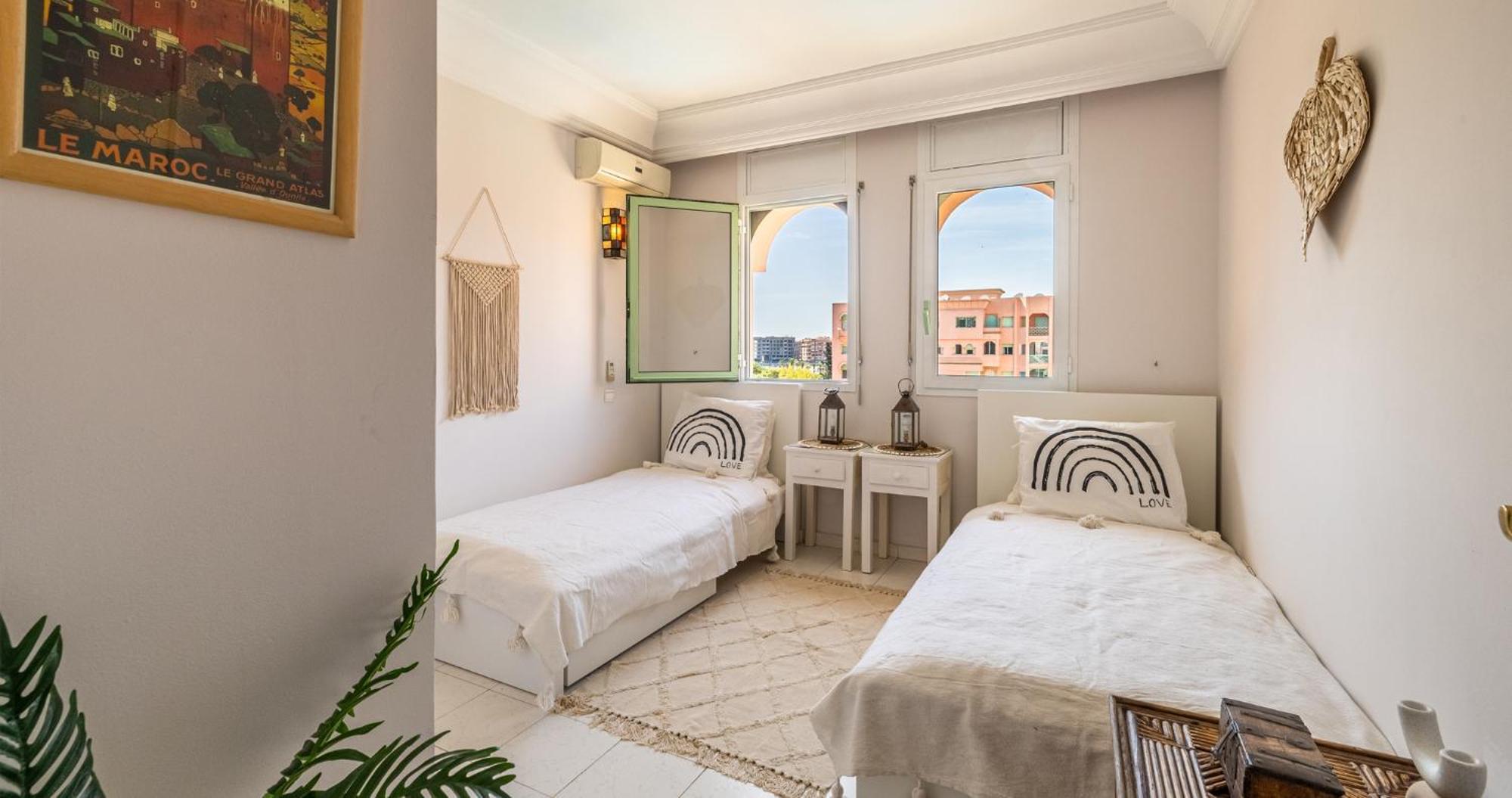 Charming 2-Bed Oasis Pool View Apartment Marrakesh Exterior photo